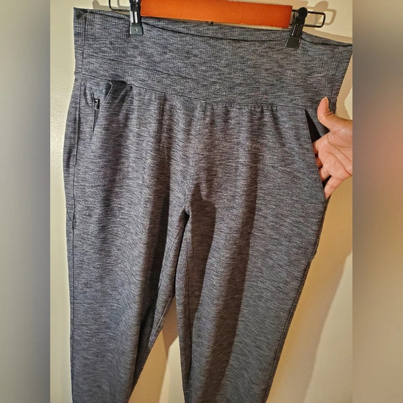 Athleta venice jogger pant back zipper size LT - Picture 7 of 12